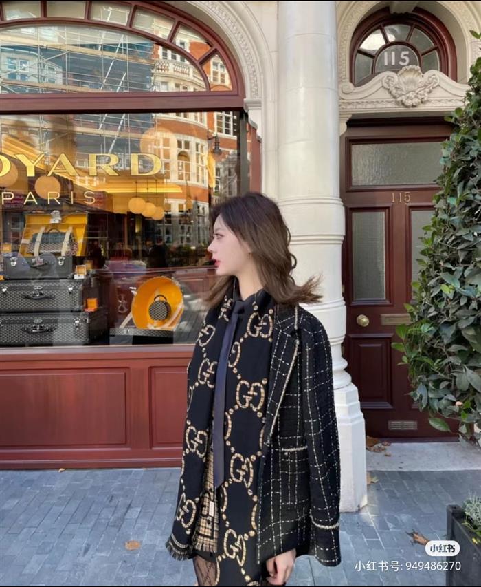 2026116111638570 380